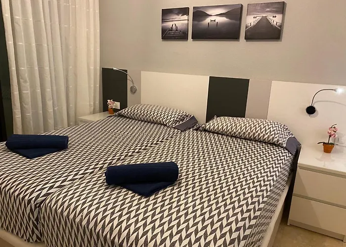 Trisol Seaviews Апартаменты