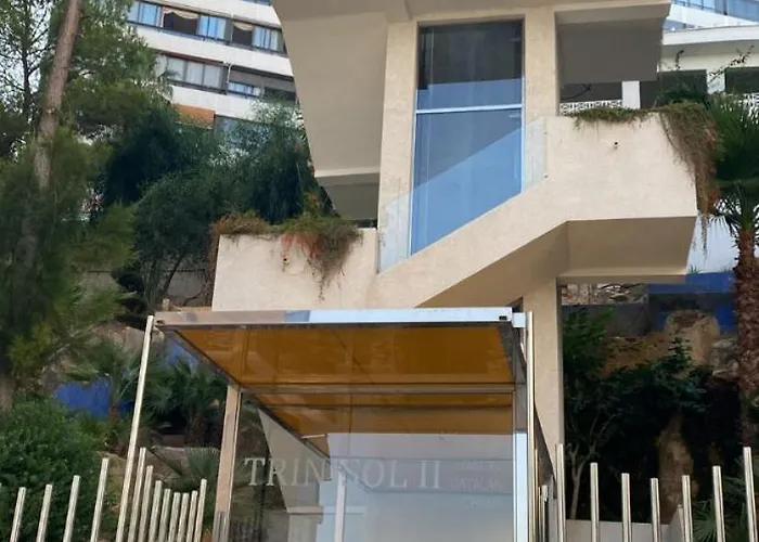 Trisol Seaviews Apartment *