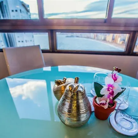 아파트 Trisol Seaviews 베니돔